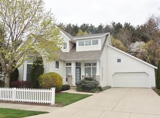 17723 Cobblefield Ln, Spring Lake, MI 49456