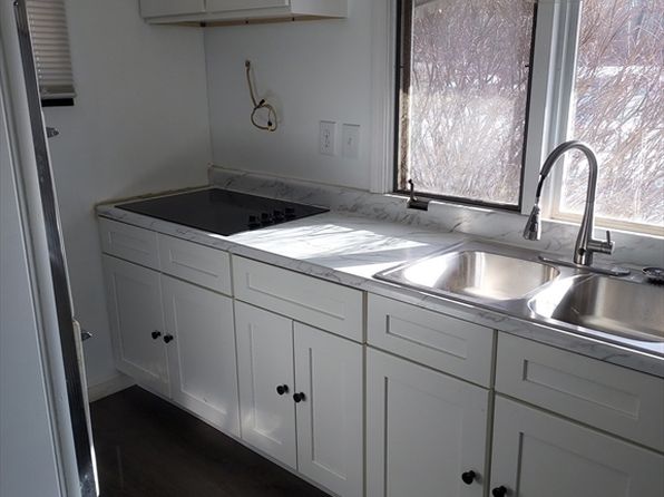 1 Upland Rd, Taunton, MA 02780