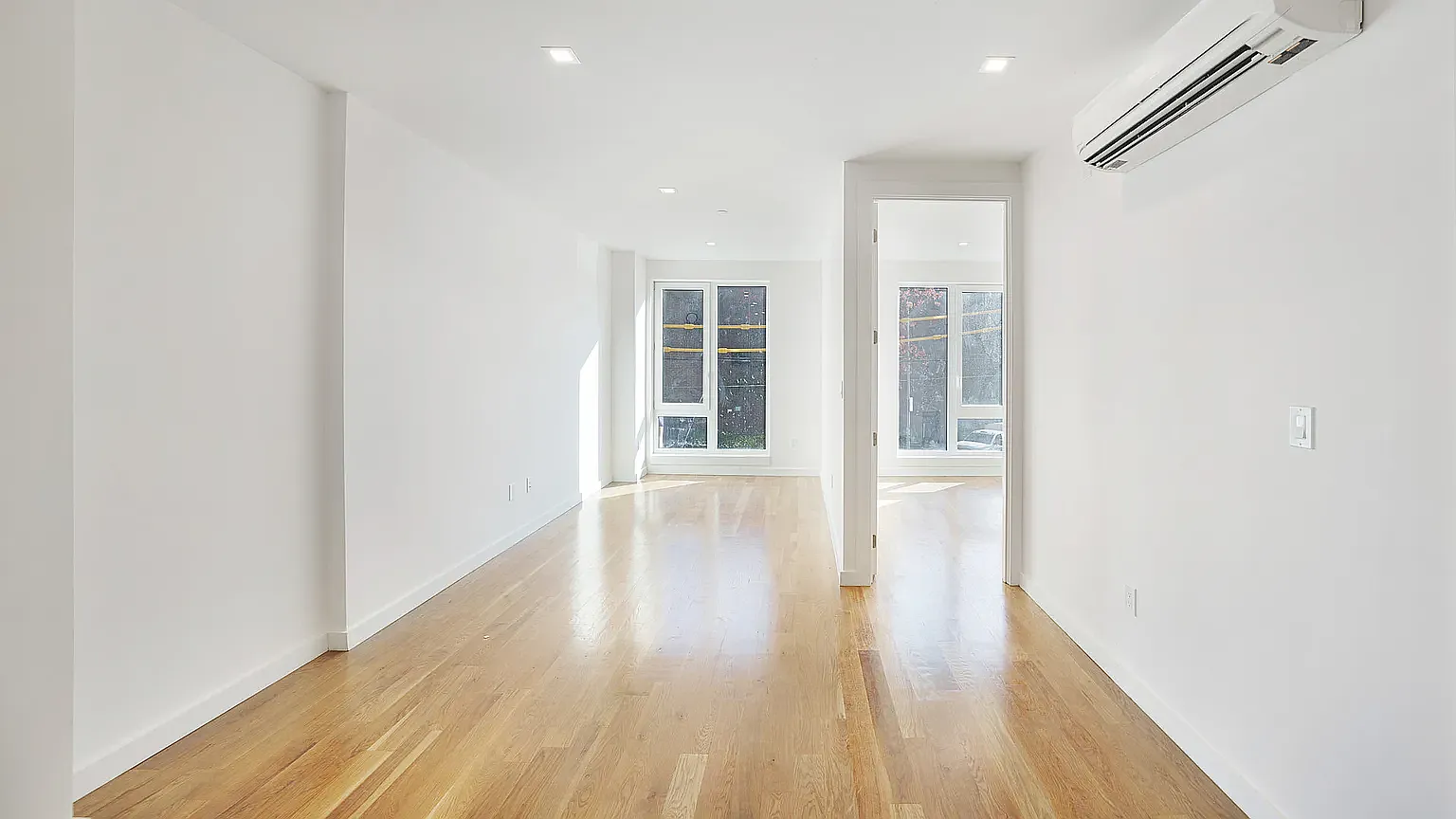 138-25 Barclay Avenue — Photo 1