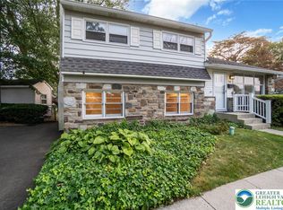 898 Walnut Rd, Warminster, PA 18974