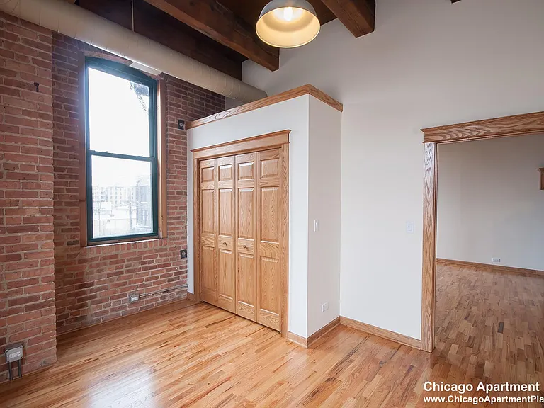 216 N May St #202 — Photo 5