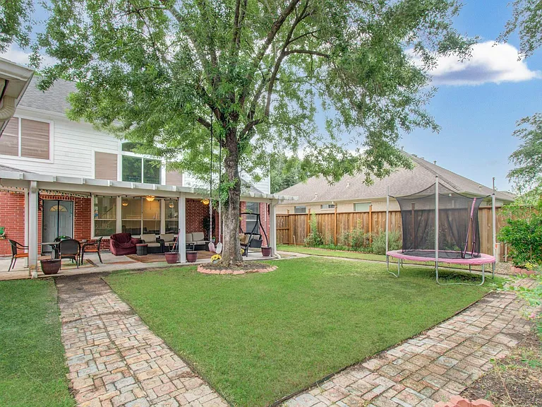 12427 Shadycrest Dr — Photo 45