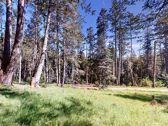 5th image of 918 River Beach Road