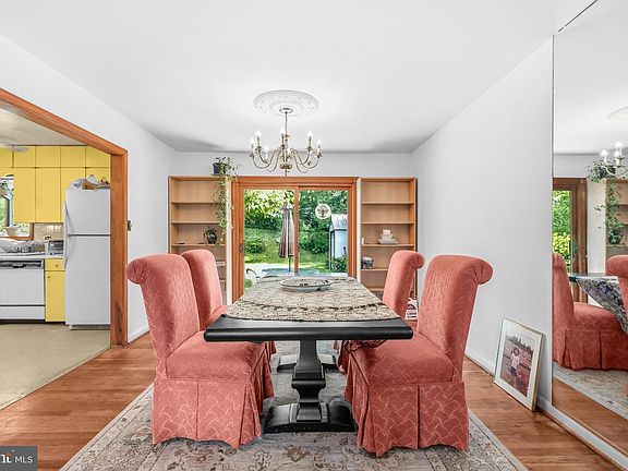 5th image of 4116 Fogel Ln