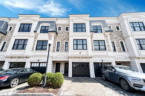 30 Marquis Ct Photo 1