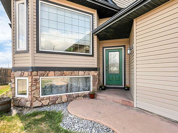 3rd image of 23 E Lambertson Pl