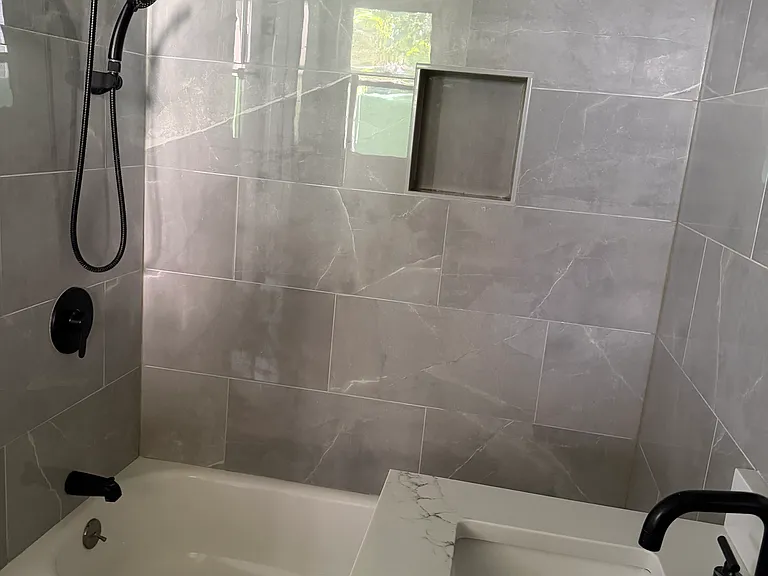8 Green St #1 — Photo 3
