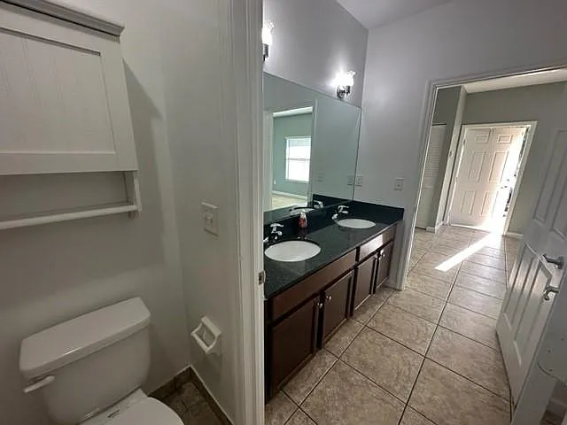 1035 NE 10th Ave #3 — Photo 42