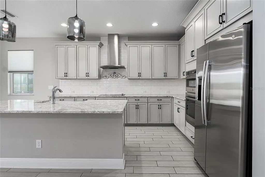 3 bed, 3.0 bath, 2193 sqft, $3,500 — Photo 4