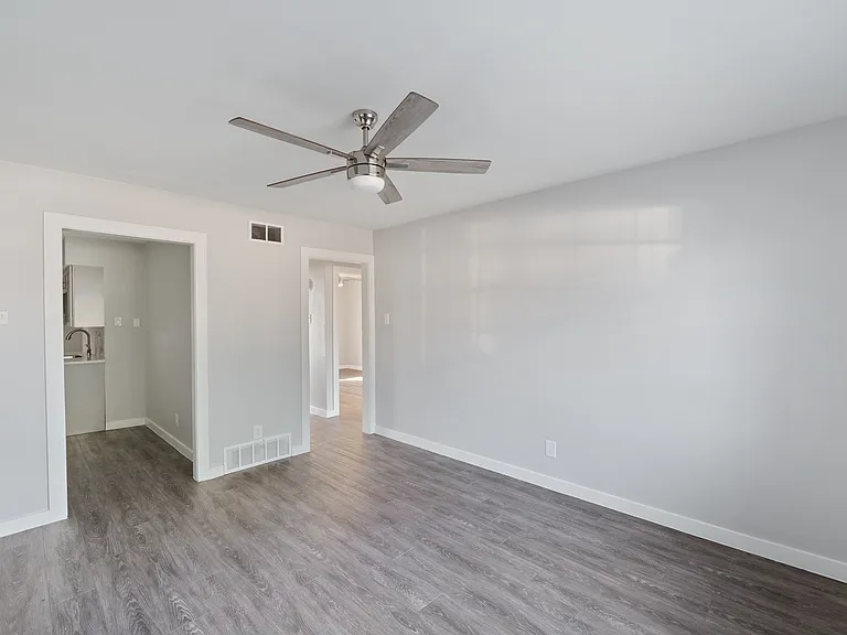 2717 Patricia Ln #B — Photo 2