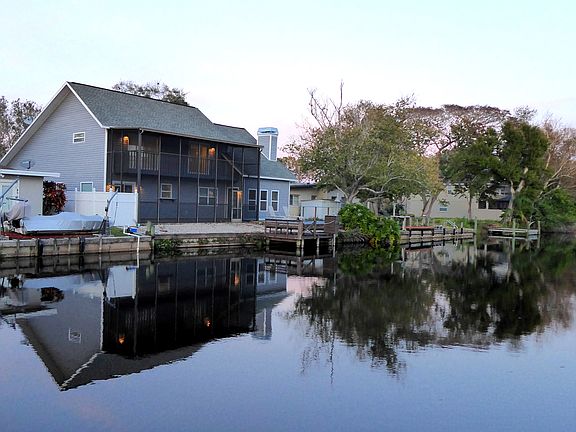 2nd image of 102 S Canal Dr