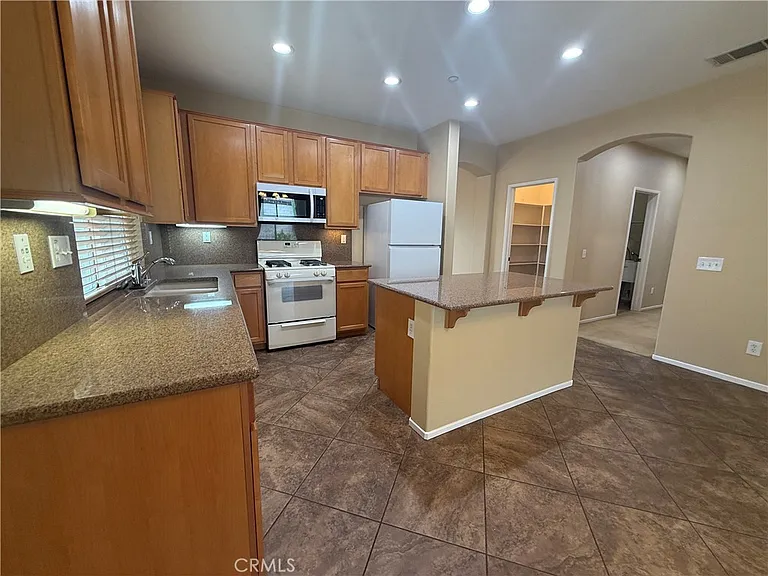 7219 Riley Dr — Photo 5
