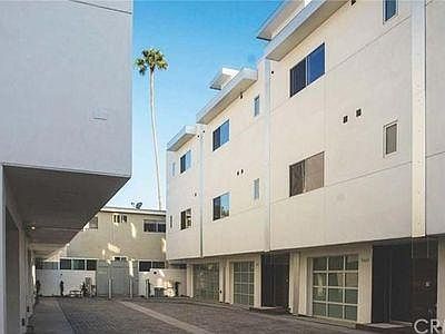 2nd image of 5443 W Barton Ave