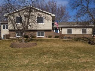 2400 E 115th St, Burnsville, MN 55337