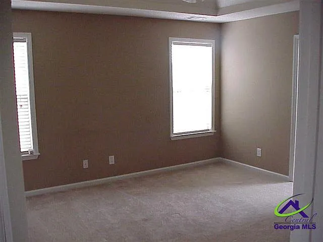 117 Cedarland Dr — Photo 4