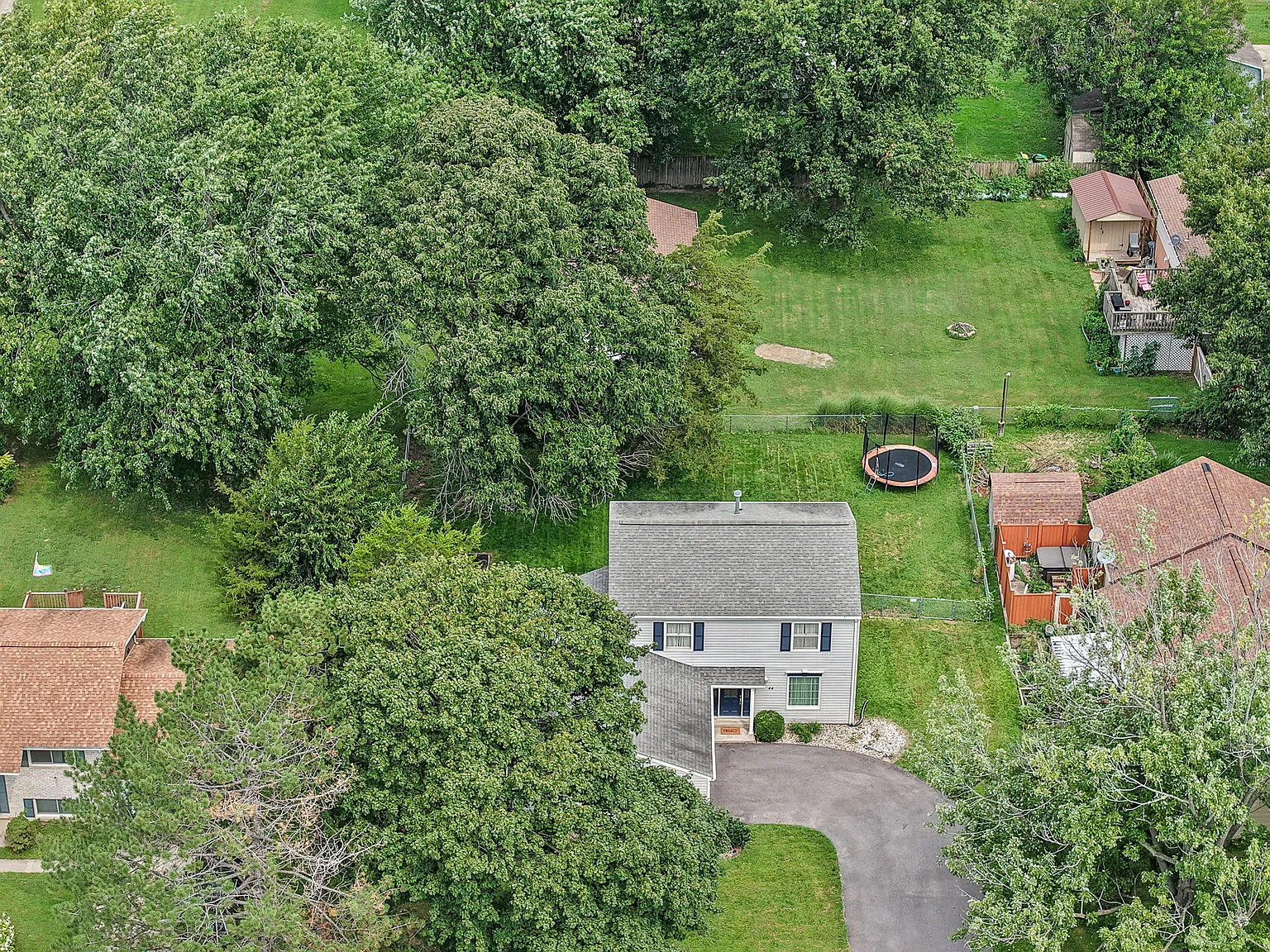 4 bed, 2040 sqft, $2,500 — Photo 4