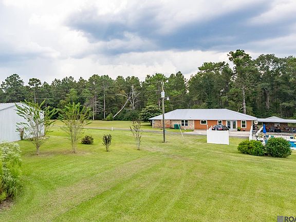 2nd image of 301 Efferson Ln