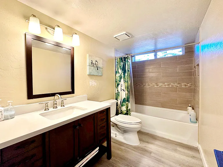 1020 E Hearne Way — Photo 21