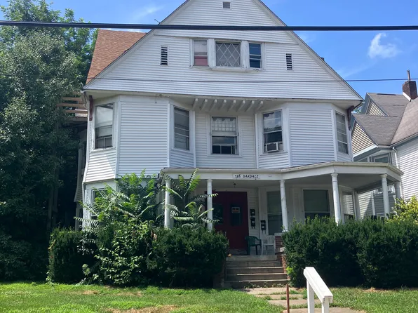 28 Oakdale Ave APT 1, Akron, OH 44302