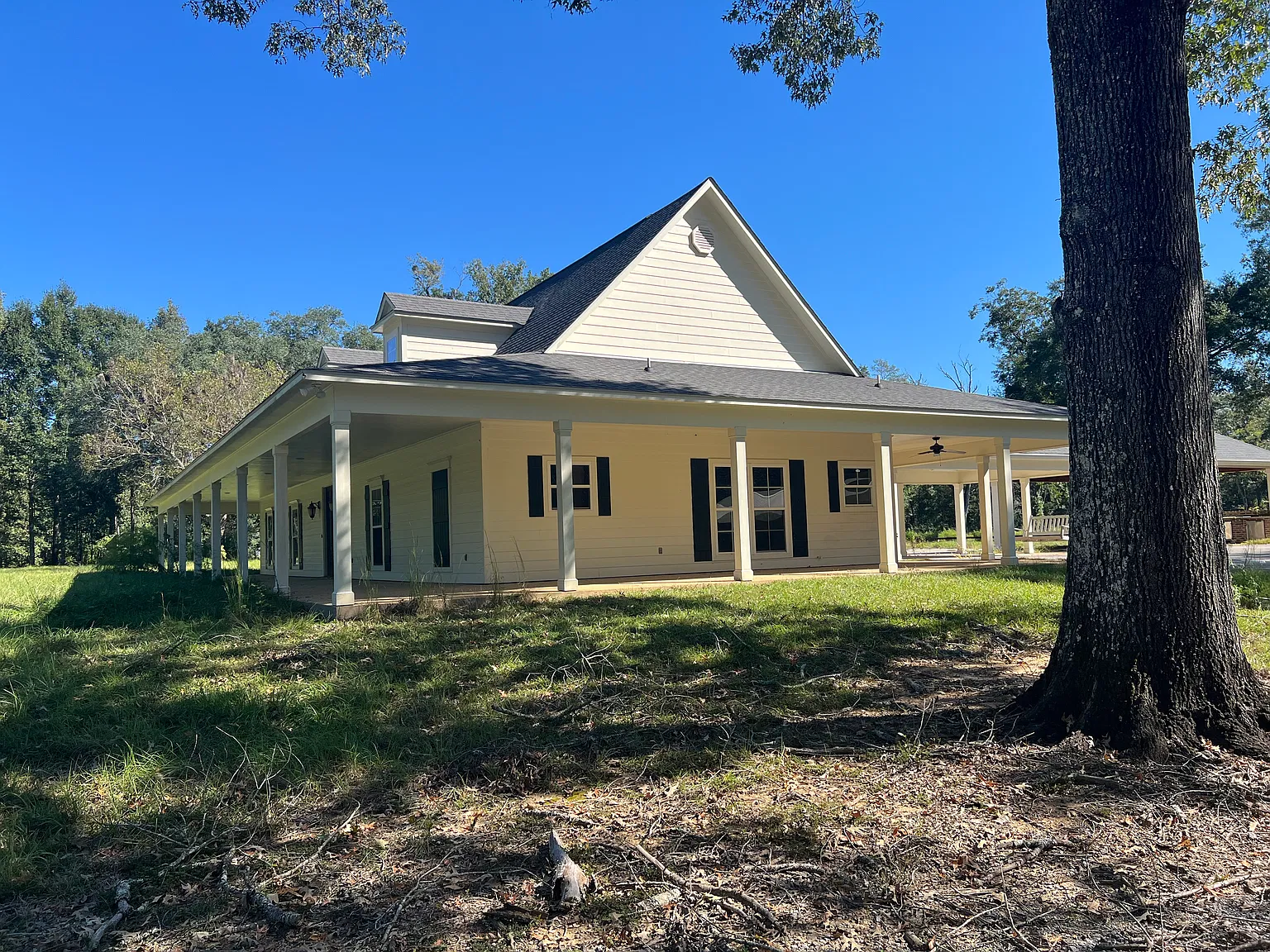 3 bed, 2500 sqft, $5,250 — Photo 3