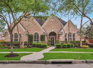 15127 Blossom Bay Dr, Houston, TX 77059