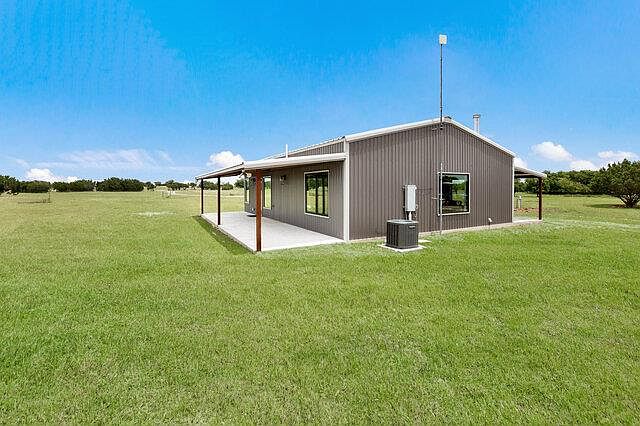 Listing photo 4