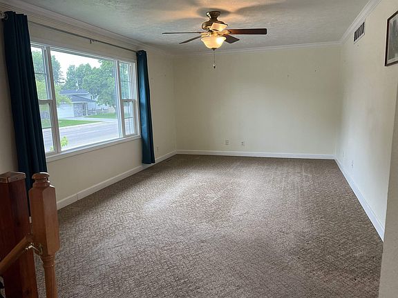 4th image of 1801 W Philip Ave