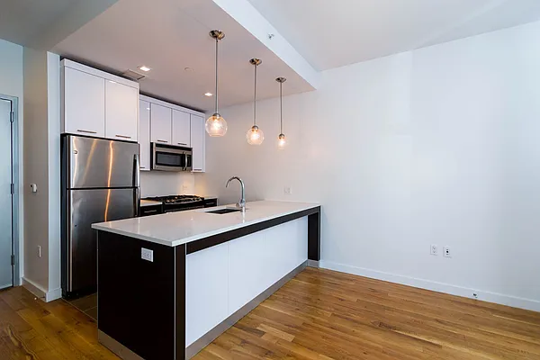 Rented by Nooklyn NYC LLC | media 104