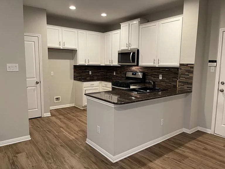 8518 Cahill Dr #35 — Photo 4