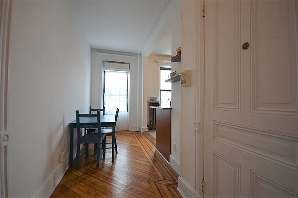 Rented by Corcoran | media 35