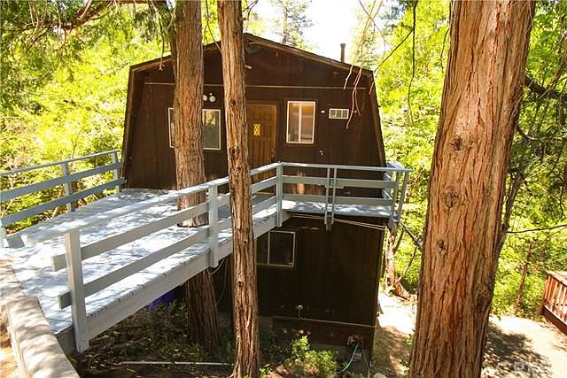 1st image of 26486 Forest Ln