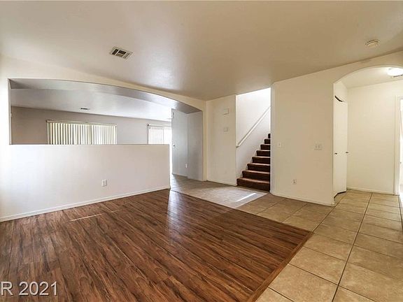 4th image of 6337 Kenny Heights Ct