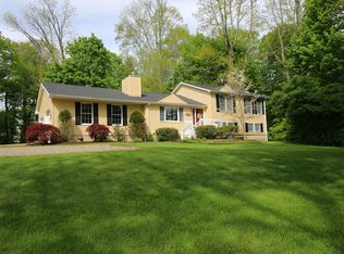 75 Soundview Rd, Ridgefield, CT 06877