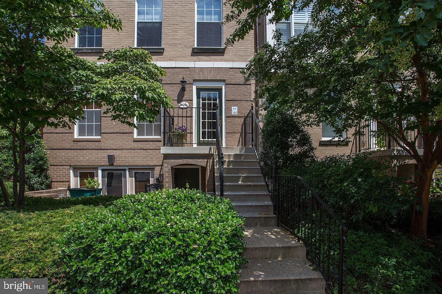 Kalorama Place — Photo 2