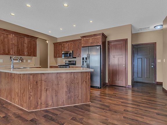 4th image of 2140 Utah Rd