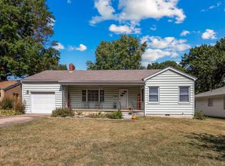 2391 E Seminole St, Springfield, MO 65804