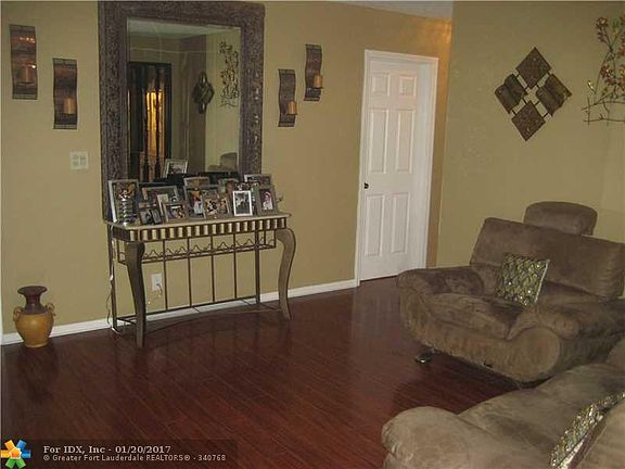 3rd image of 8109 NW 74th Ter