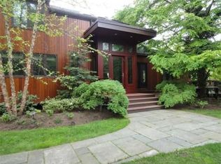 95 Bigelow Rd, Newton, MA 02465