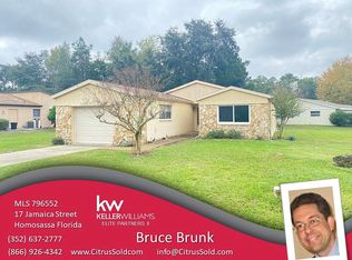 17 Jamaica St, Homosassa, FL 34446