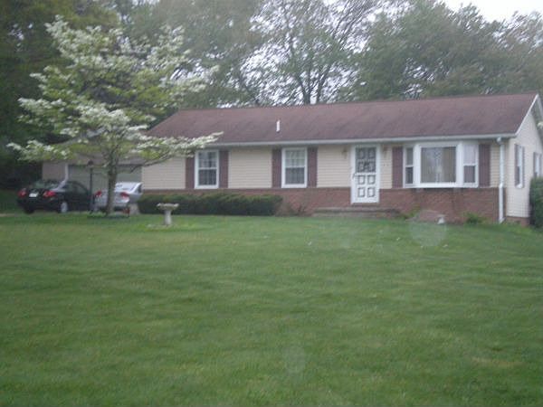 2nd image of 919 Gahle Rd