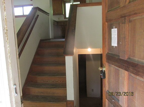 5th image of 1404 N Browns Lake Dr
