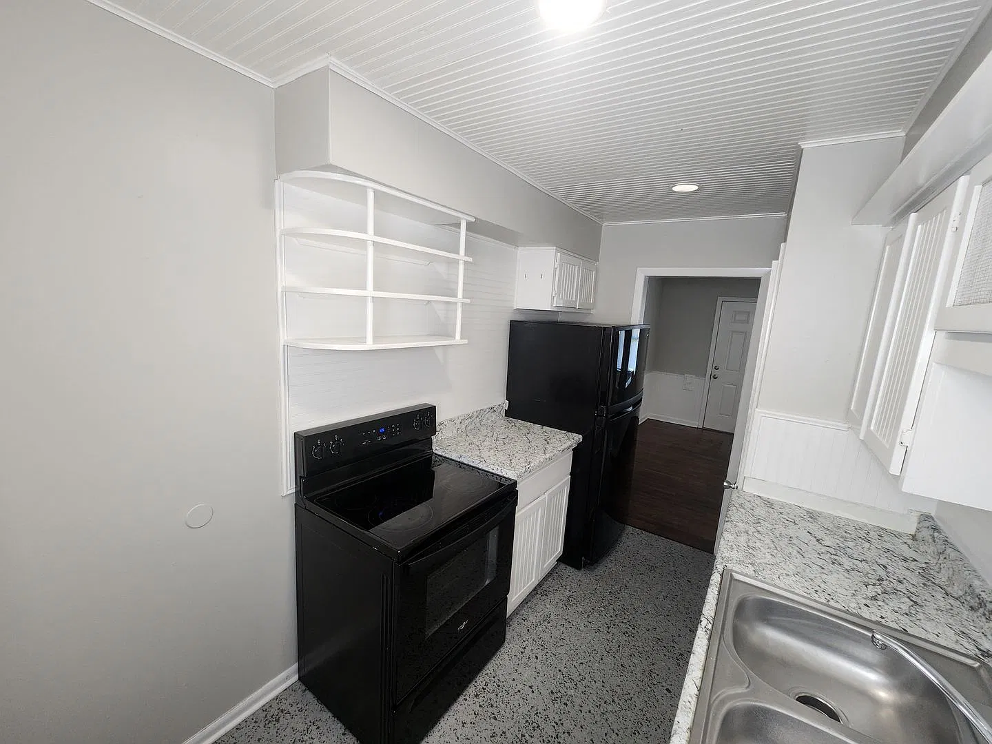 1640 - 1646 E Jump — Photo 1