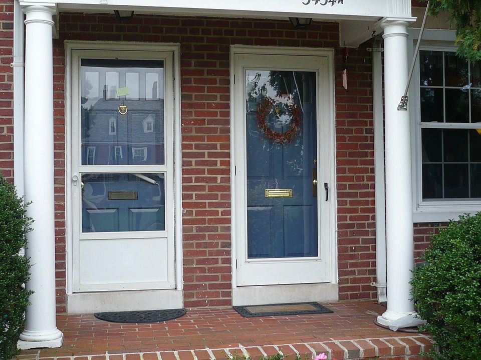 Shared entrance portico. 3434-B on the left.