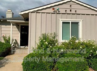 21229 De La Guerra St, Woodland Hills, CA 91364