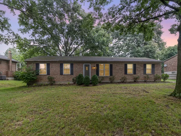876 Wesley Dr, Villa Hills, KY 41017