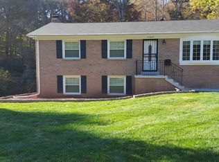 14800 Cloverdale Rd, Woodbridge, VA 22193