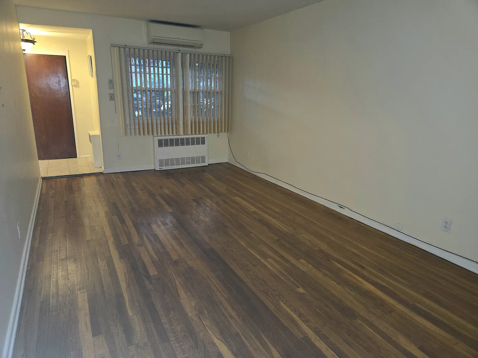 2 bed, 1800 sqft, $2,800 — Photo 4