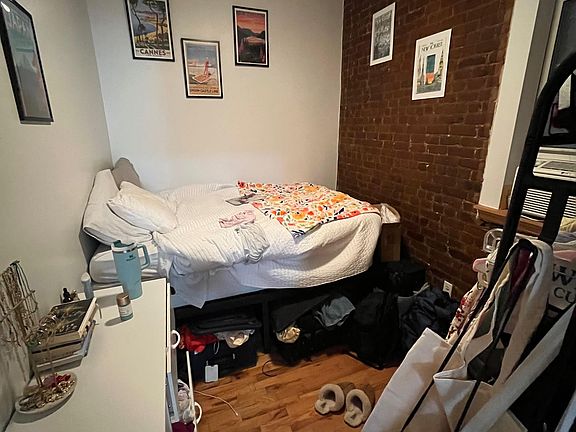 5th image of 523 E 12th St APT 2