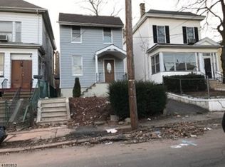 19 Whittier Pl, Newark, NJ 07114