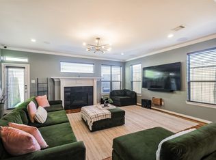 1325 Dorothy St, Houston, TX 77008